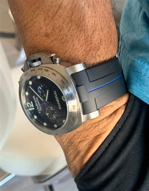 what length band does a panerai ship with